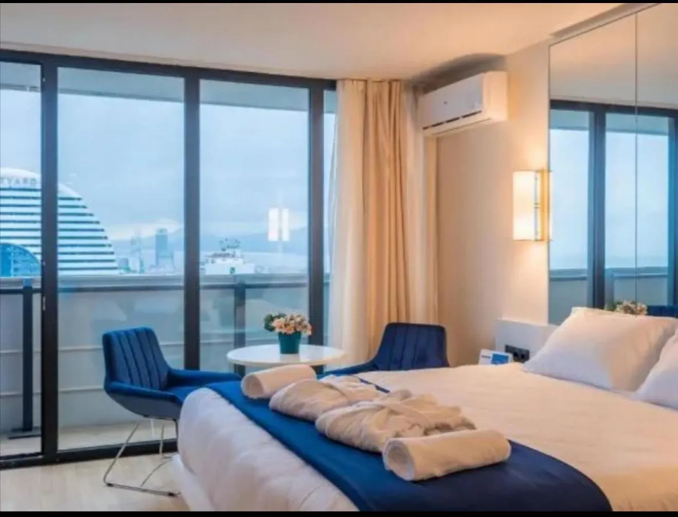 Ξενοδοχείο με διαμερίσματα Orbi City Batumi Luxury